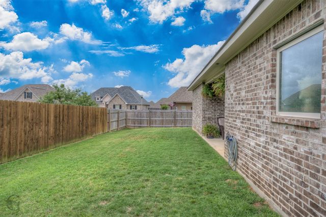 50 High Water Drive, Benton, LA 71006