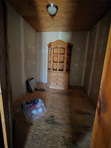 608 W Ripley Street, Coleman, TX 76834