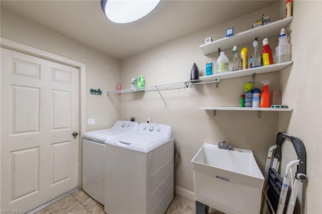 Image 32 of property listing at 2319 Coral Point DR, Cape Coral, FL 33990