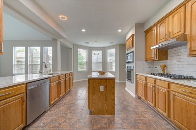 11706 Canyon Breeze Drive, Tomball, TX 77377