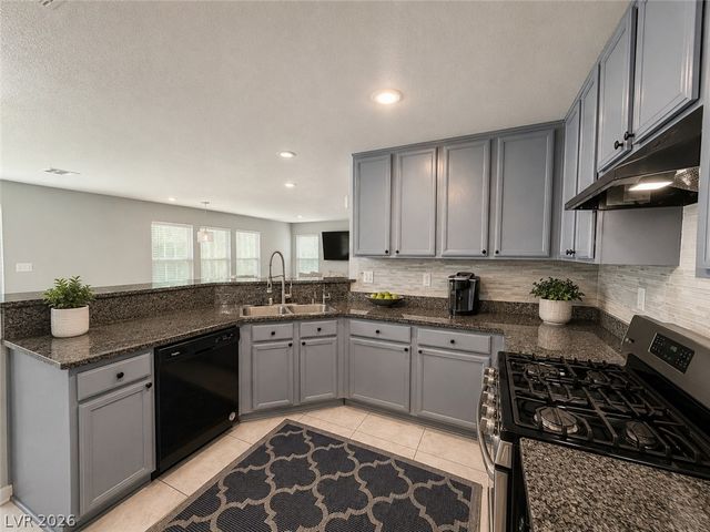 125 Copper Pine Avenue, North Las Vegas, NV 89031