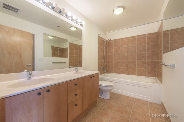 1620 S Michigan Avenue 519, Chicago, IL 60616