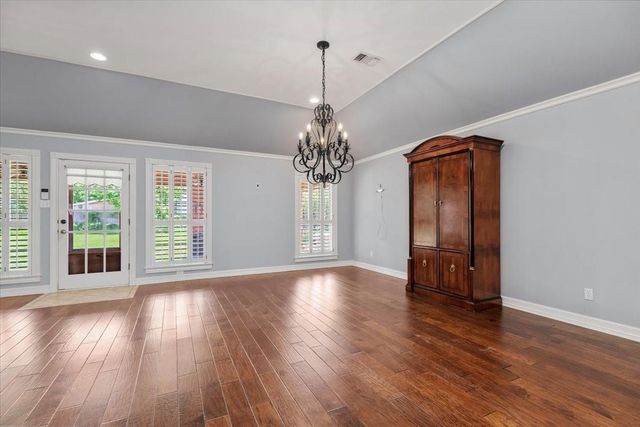 904 Holland Street, Navasota, TX 77868
