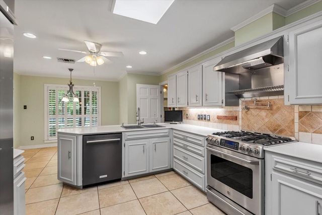 904 Holland Street, Navasota, TX 77868