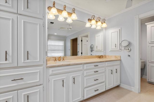 904 Holland Street, Navasota, TX 77868