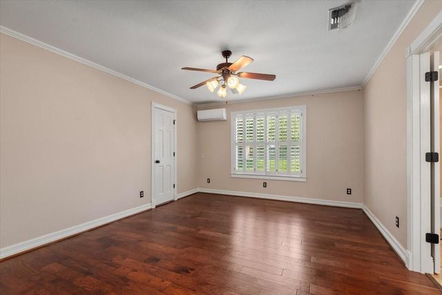904 Holland Street, Navasota, TX 77868