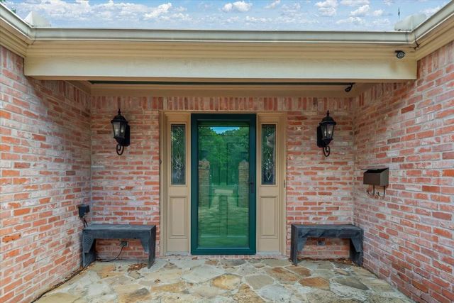904 Holland Street, Navasota, TX 77868