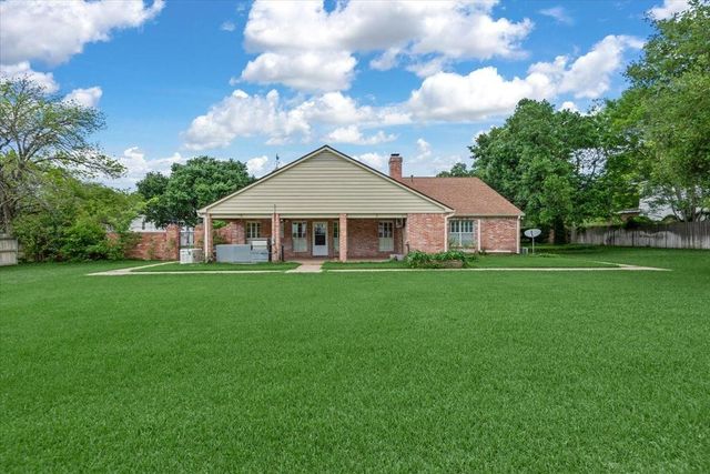 904 Holland Street, Navasota, TX 77868