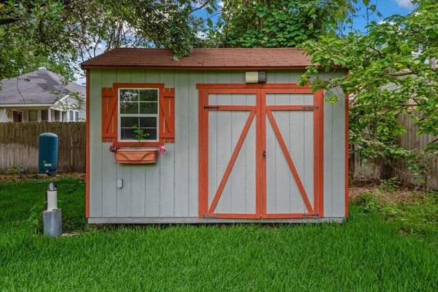 904 Holland Street, Navasota, TX 77868