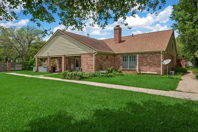 904 Holland Street, Navasota, TX 77868