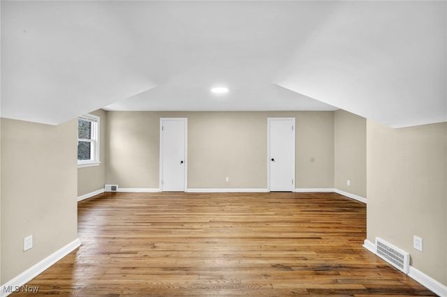 2010 E 221st Street, Euclid, OH 44117