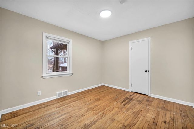 2010 E 221st Street, Euclid, OH 44117