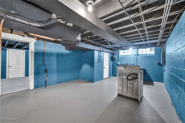 2010 E 221st Street, Euclid, OH 44117