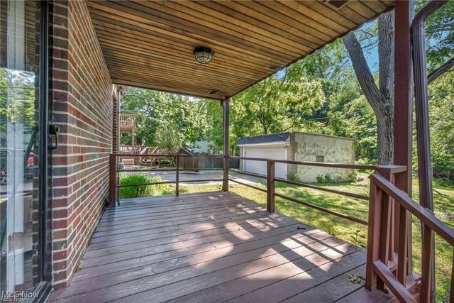 2010 E 221st Street, Euclid, OH 44117