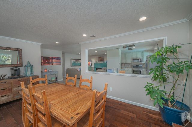 804 Hillswood Ct, Oakdale, CA 95361