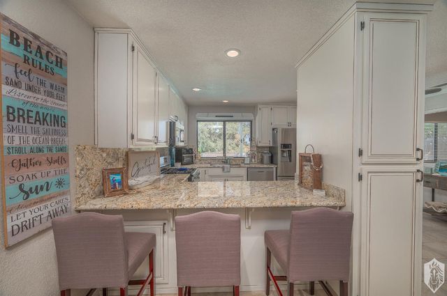 804 Hillswood Ct, Oakdale, CA 95361