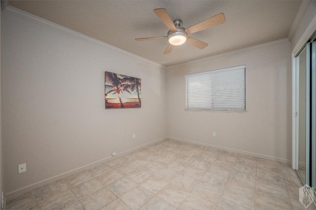 804 Hillswood Ct, Oakdale, CA 95361