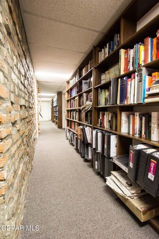 701 N Saint Vrain Street, El Paso, TX 79902