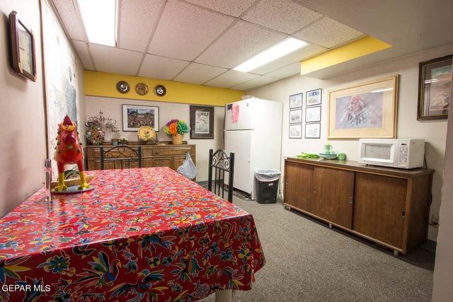 701 N Saint Vrain Street, El Paso, TX 79902