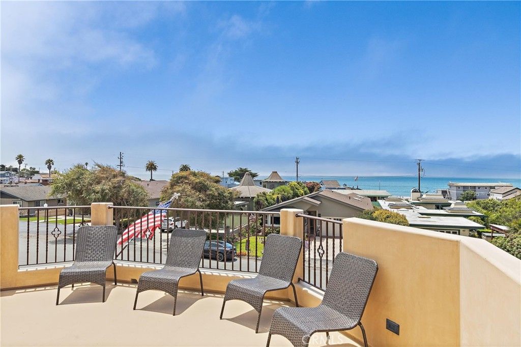 Image 16 of property listing at 36 Ash Avenue, Cayucos, CA 93430