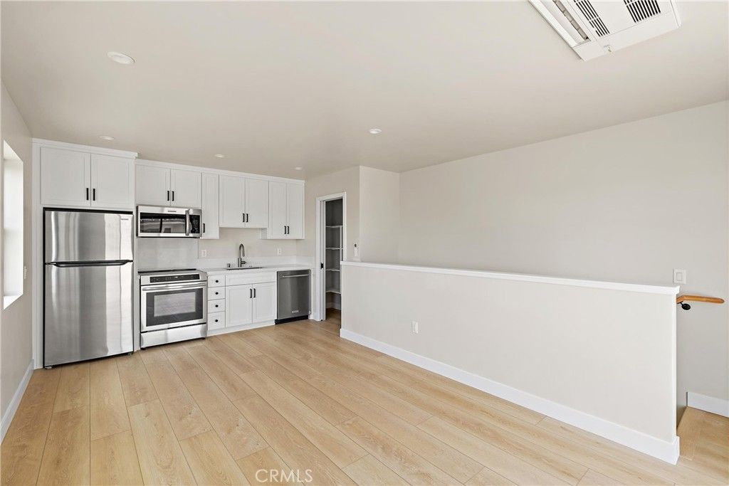 Image 37 of property listing at 36 Ash Avenue, Cayucos, CA 93430