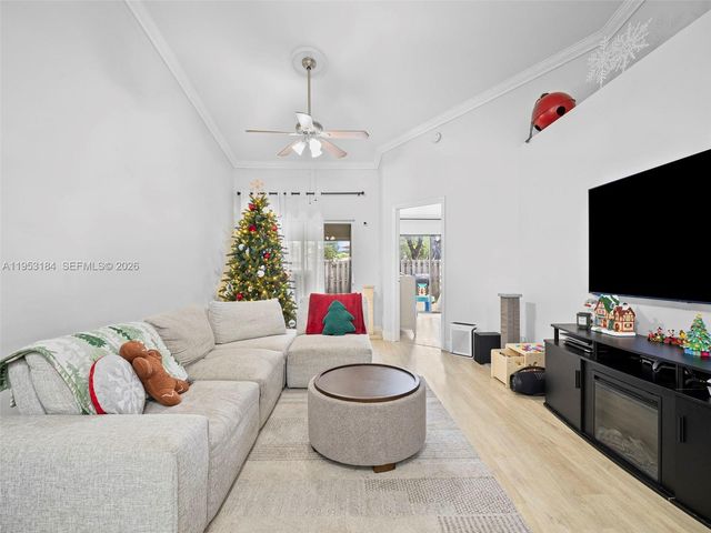 11065 NW 38th Pl 0, Sunrise, FL 33351