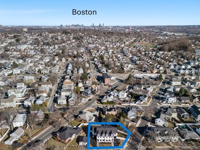 273 Edenfield Ave. 273, Watertown, MA 02472