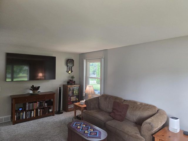 1009 Georgetown TERRACE, Beaver Dam, WI 53916
