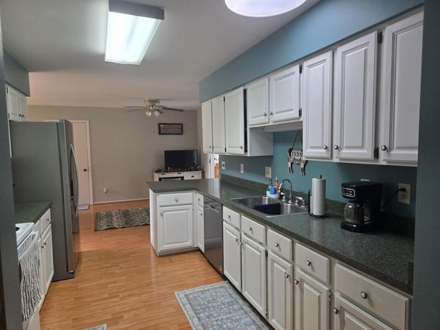 1009 Georgetown TERRACE, Beaver Dam, WI 53916