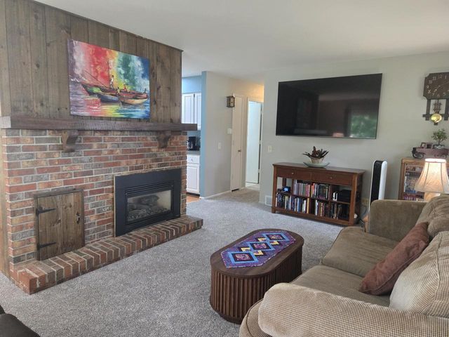 1009 Georgetown TERRACE, Beaver Dam, WI 53916