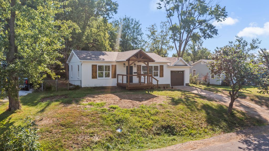 910 W MORNINGSIDE DR, Fulton, MO 65251