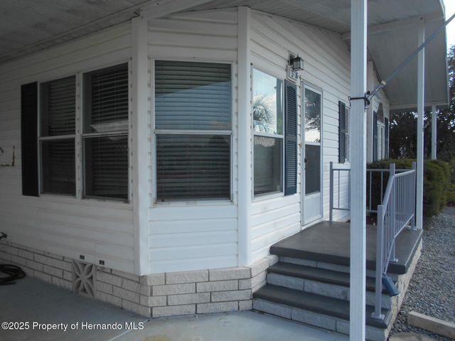 15116 Brookridge Boulevard, Brooksville, FL 34613