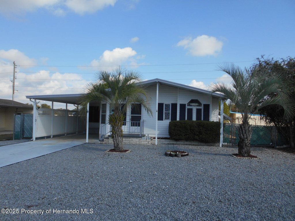 15116 Brookridge Boulevard, Brooksville, FL 34613