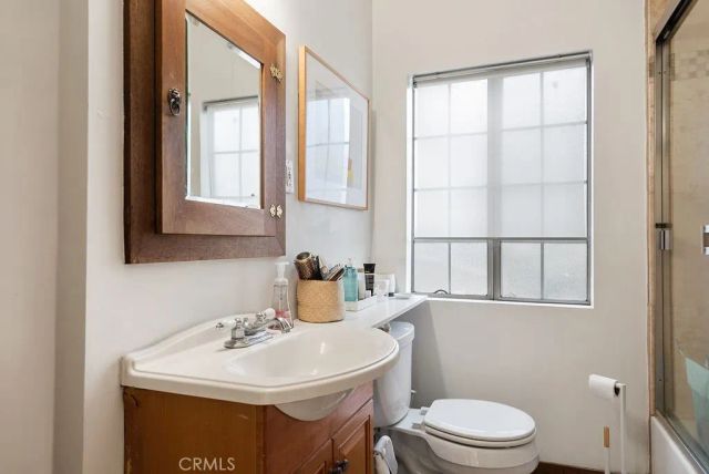 1119 Princeton Drive, Glendale, CA 91205