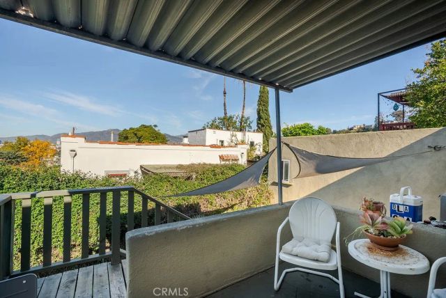 1119 Princeton Drive, Glendale, CA 91205