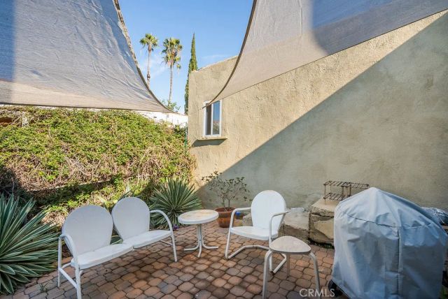 1119 Princeton Drive, Glendale, CA 91205