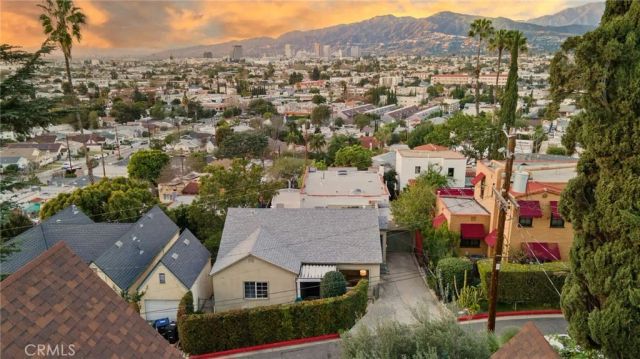 1119 Princeton Drive, Glendale, CA 91205