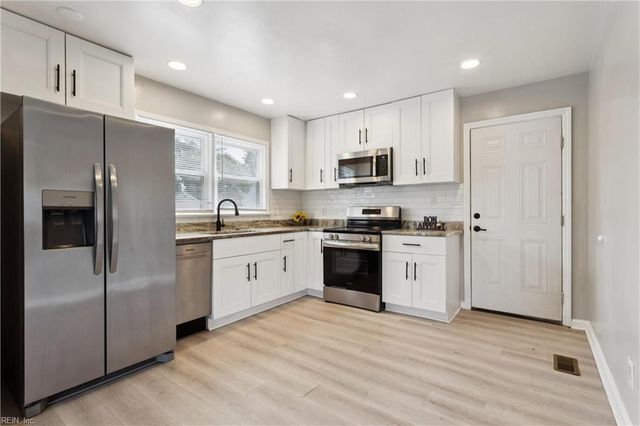 1250 Hampton AVE, Newport News, VA 23607