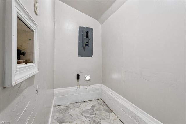 1250 Hampton AVE, Newport News, VA 23607