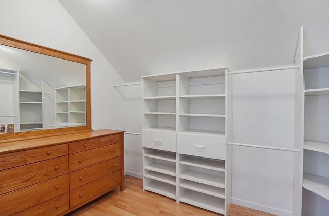 17 Stone Avenue, Shrewsbury, MA 01545