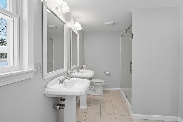 17 Stone Avenue, Shrewsbury, MA 01545