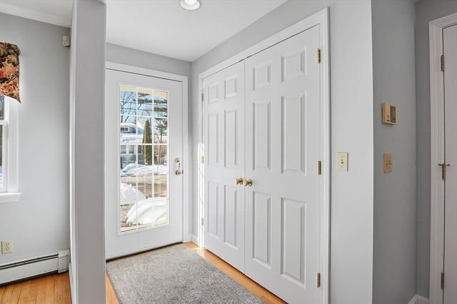 17 Stone Avenue, Shrewsbury, MA 01545