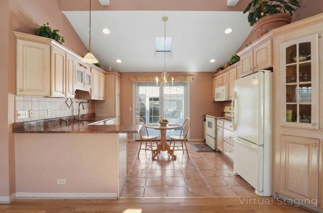 17 Stone Avenue, Shrewsbury, MA 01545