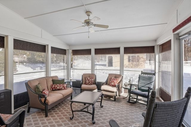 17 Stone Avenue, Shrewsbury, MA 01545