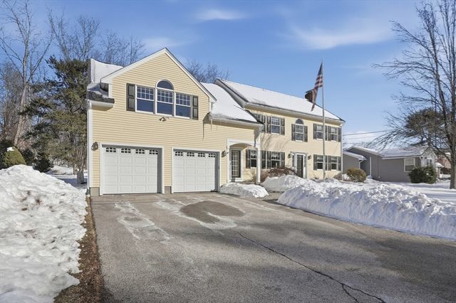 17 Stone Avenue, Shrewsbury, MA 01545