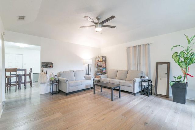 1106 Saucedo ST, Austin, TX 78721