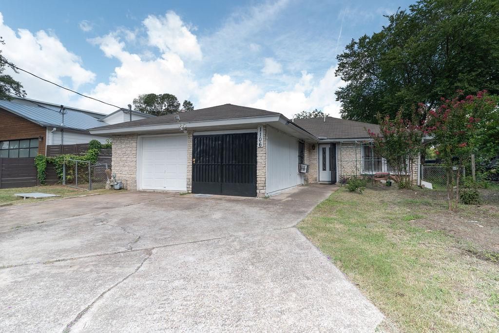 1106 Saucedo ST, Austin, TX 78721