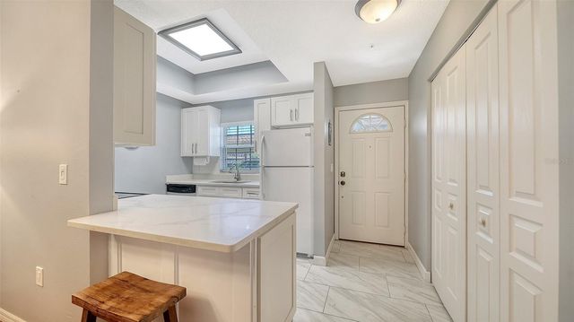 8355 GLENROSE WAY 113, Sarasota, FL 34238