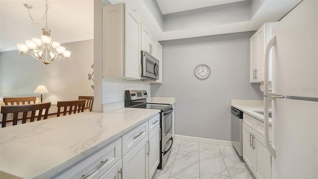 8355 GLENROSE WAY 113, Sarasota, FL 34238