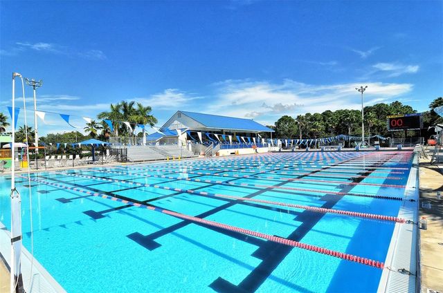 8355 GLENROSE WAY 113, Sarasota, FL 34238